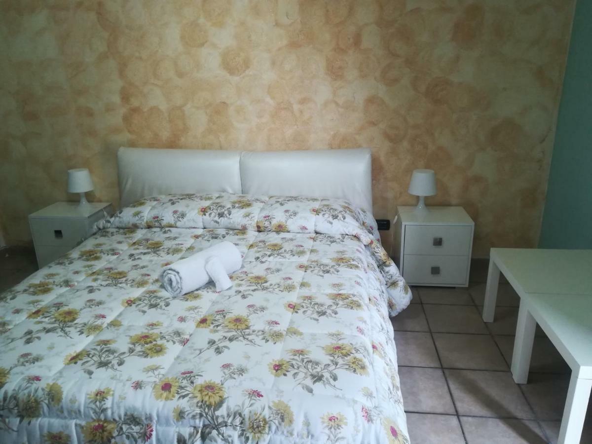 Altomare Hotel Augusta Bagian luar foto