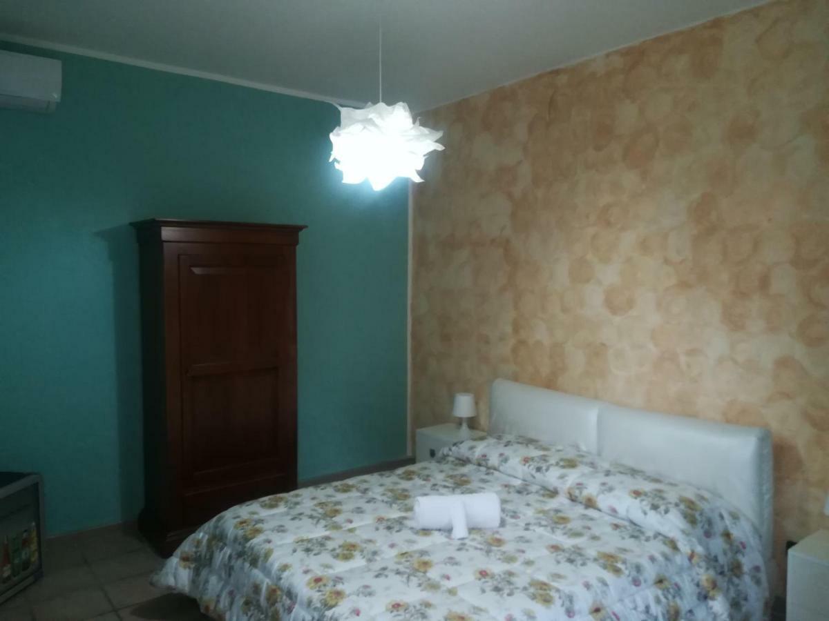 Altomare Hotel Augusta Bagian luar foto